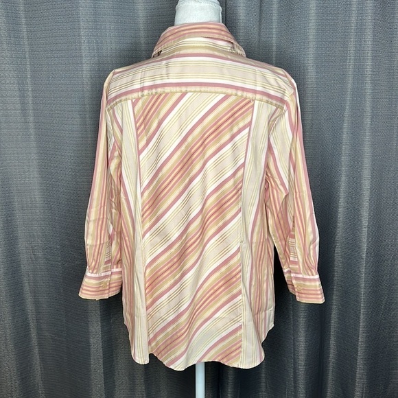 APOSTROPHE STRETCH ROSE GOLD BUTTON FRONT BLOUSE SIZE XL - Picture 2 of 8